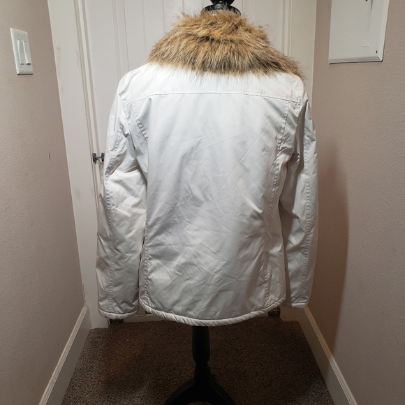 Lauren Ralph Lauren Active Puffer Coat Ivory with Faux Fur Collar Size Medium - Picture 2 of 16